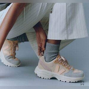 Veja Women's Sneakers in Cream and Pink